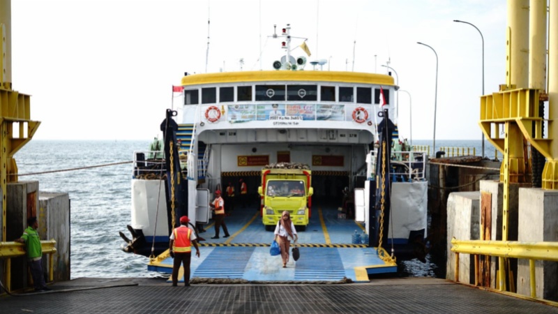 Layanan di pelabuhan penyeberangan
