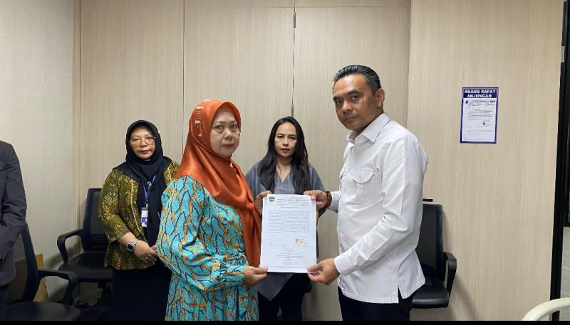 Penyerahan santunan dan asuransi