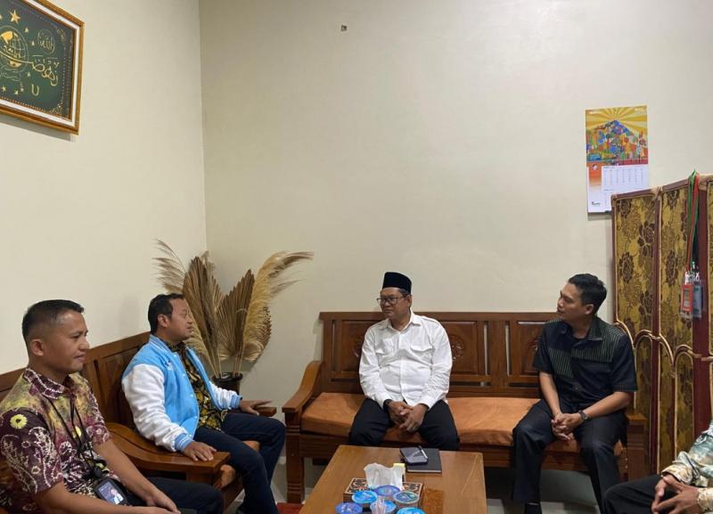 Pertemuan JR Kasel dan Unukase