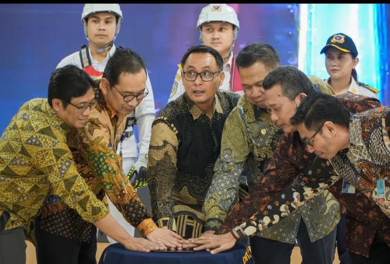 Peluncuran seragam Pandu