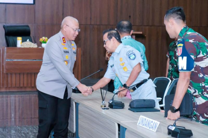 Kepala Jasa Raharja Kalsel bersama Kapolda