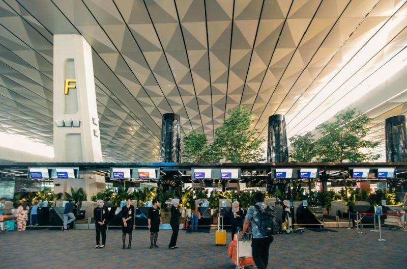 Penumpang di Terminal 3 Bandara Soekarno-Hatta