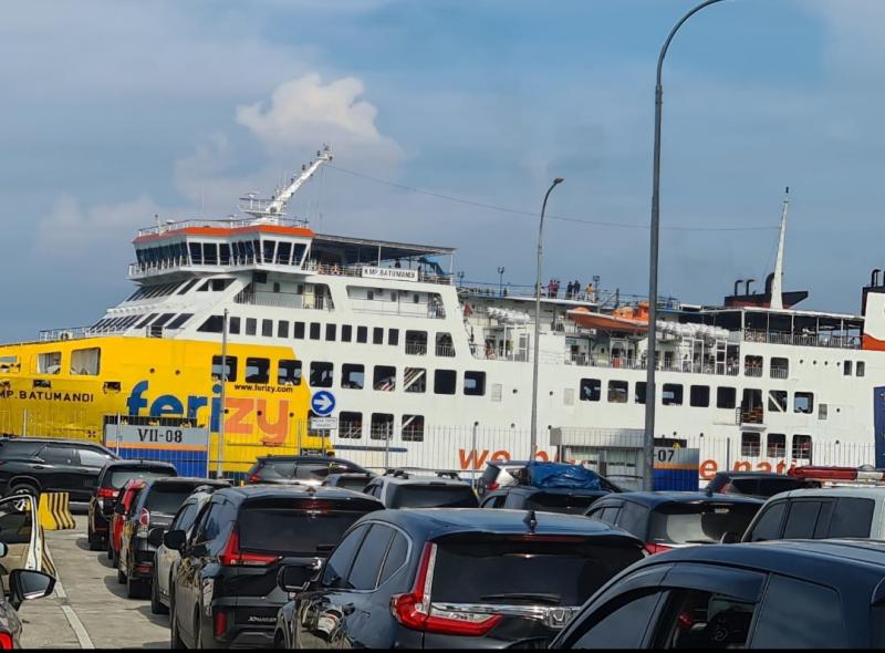Layanan di pelabuhan penyeberangan