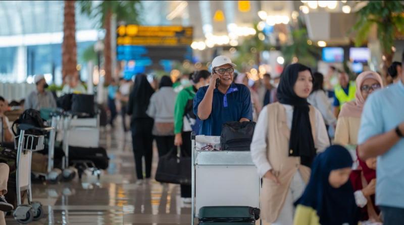 Penumpang bandara Injourney Airports