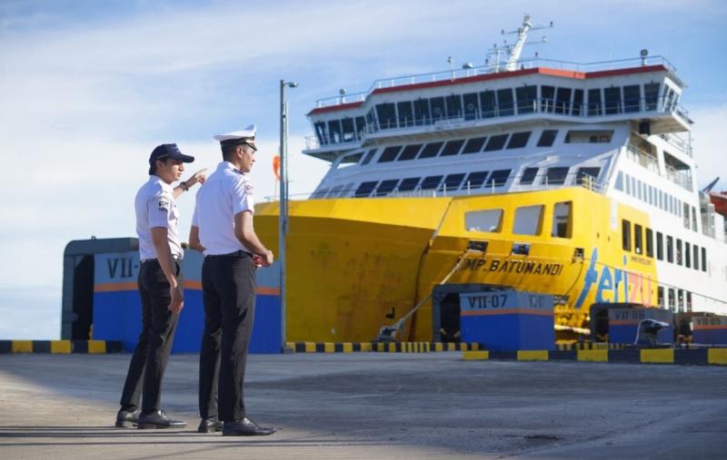 Layanan di pelabuhan penyeberangan