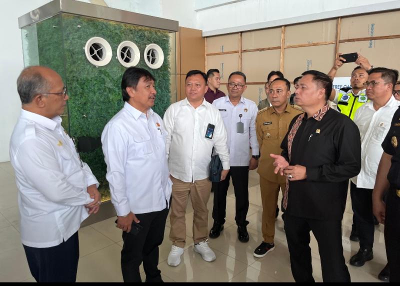 Dirjen Hubud di Bandara Supadio, Pontianak