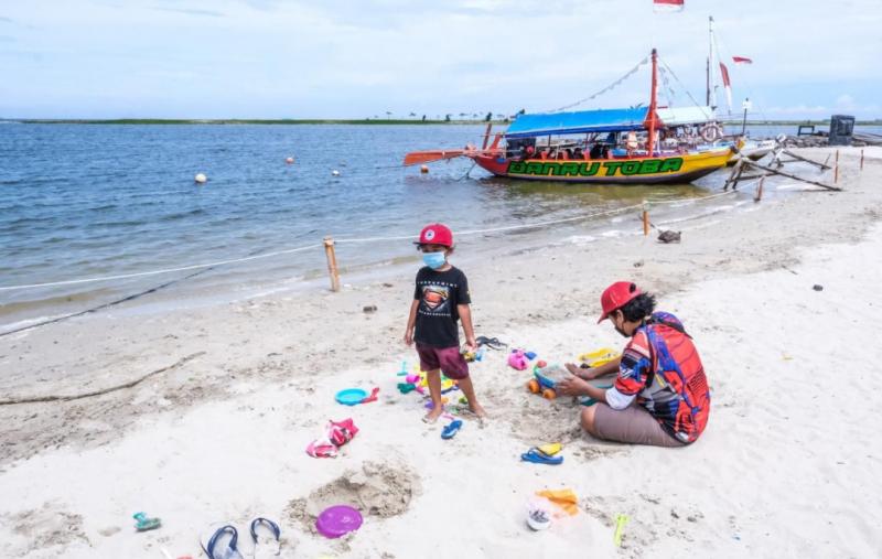 Salah satu destinasi wisata pantai di Tanah Air