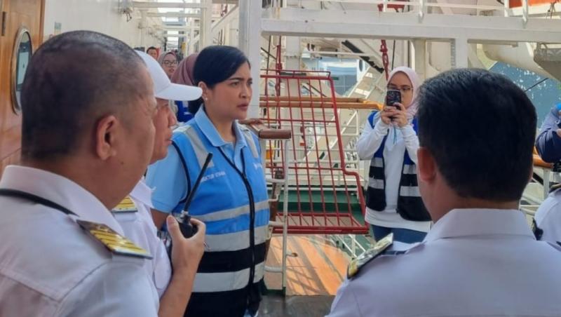 Dirut PELNI di atas KM Dorolonda