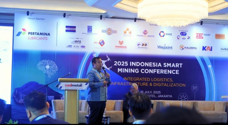 Dirut PTP Nonpetikemas, tampil sebagai pembicara di forum strategis Smart Mining Conference 2025