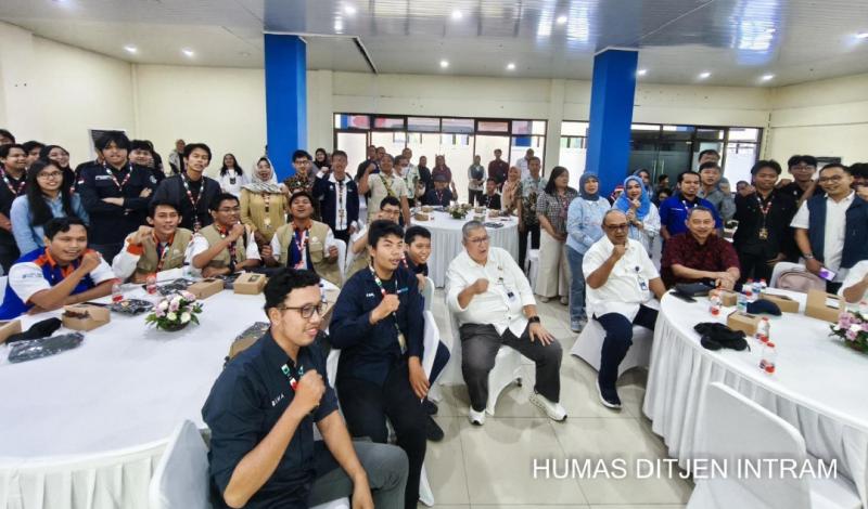 Dirjen Intram bareng komunitas di Solo