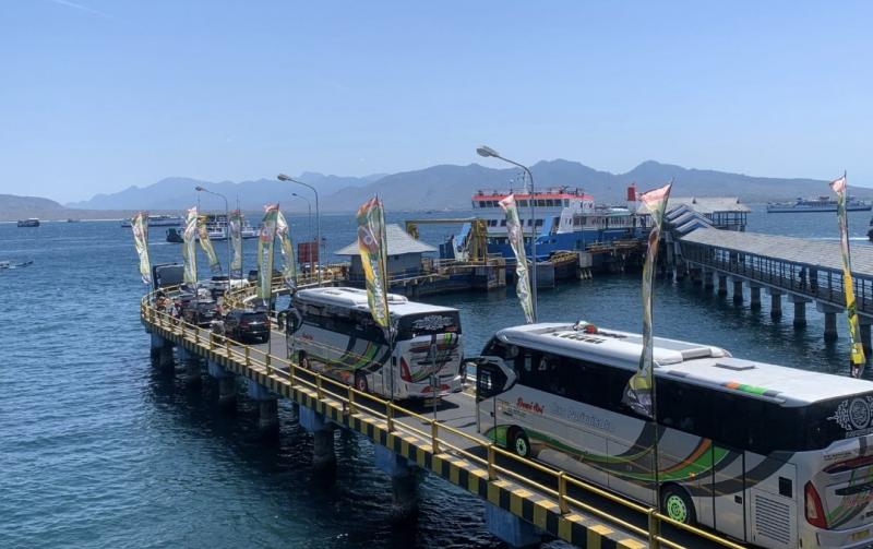 Layanan di pelabuhan penyeberangan